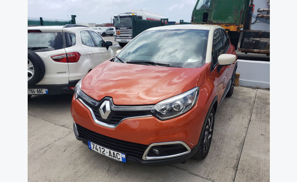 - Renault Captur Intens - 2017 - 6000km