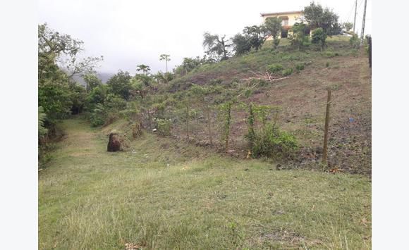 Terrain 1415 m2 vue dégagée