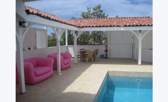 2 Br 2. 5 Bths Duplex Point Pirouette