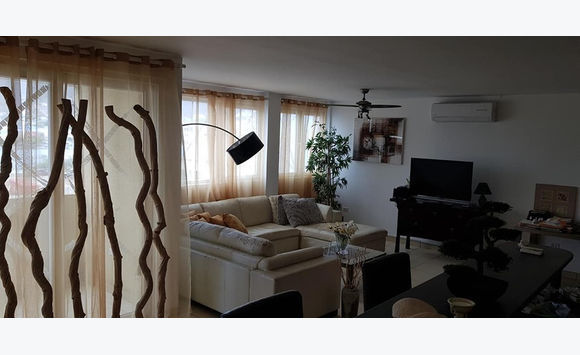 Simpson Bay: gemeubileerde brede 1bedroom