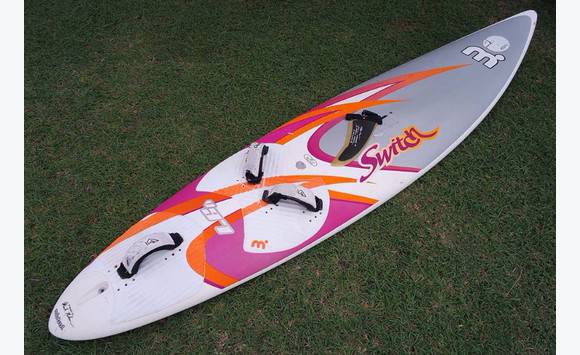 Troc Echange Planche a voile mistral custom 266 (96 l) sur