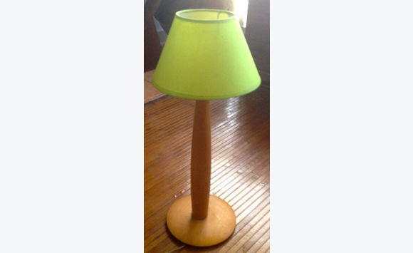 Lampe de chevet abat-jour vert - Luminaires Saint-Martin • Cyphoma