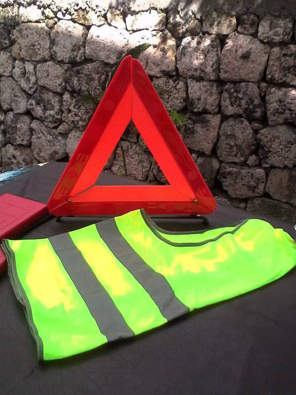 Kit de sécurité routière Pièces, équipements & accessoires Guadeloupe