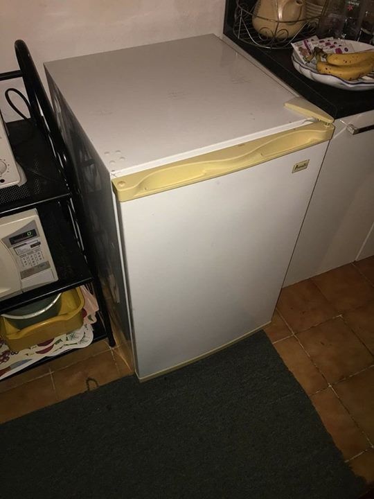Small Upright Freezer Household Electrics Sint Maarten Cyphoma