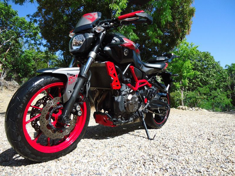 Moto Motos, scooters & quads Saint Barthélemy • Cyphoma