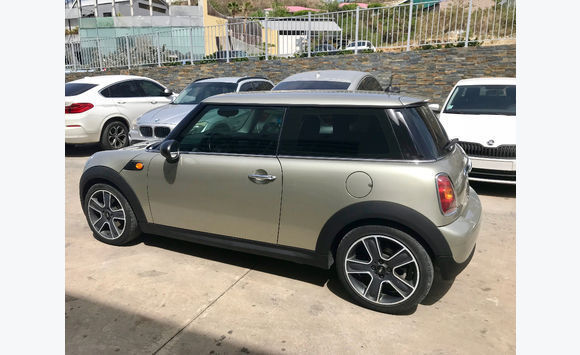 Mini Cooper One Cars Saint Martin Cyphoma