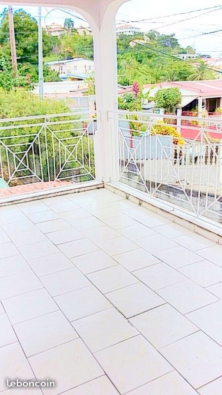 Loue F2 De Standing A Fort De France Martinique Locations Appartement Martinique Cyphoma
